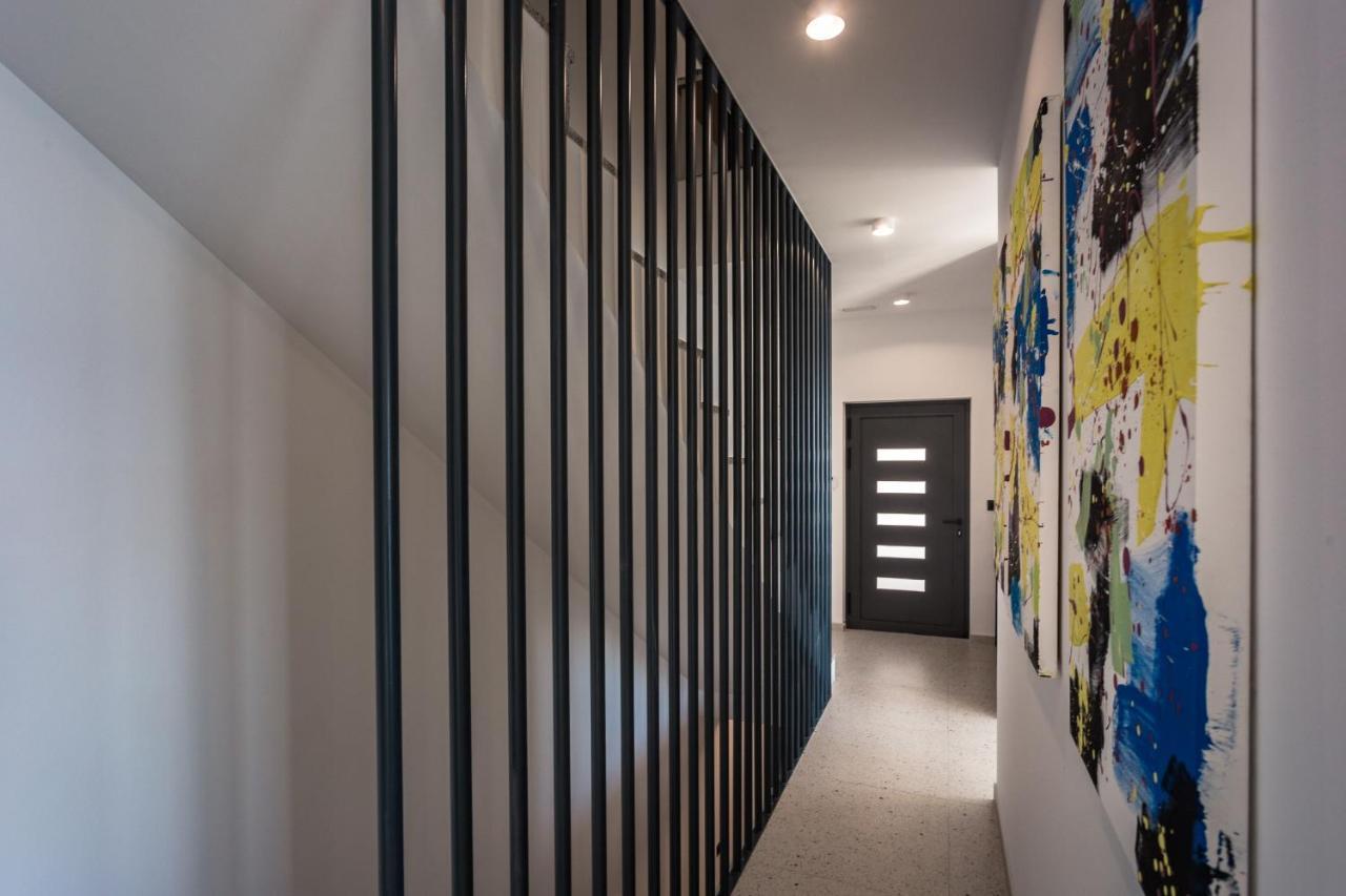Villa Dispet With Heated Pool, Jacuzzi, Sauna And Cinema سيلينا المظهر الخارجي الصورة